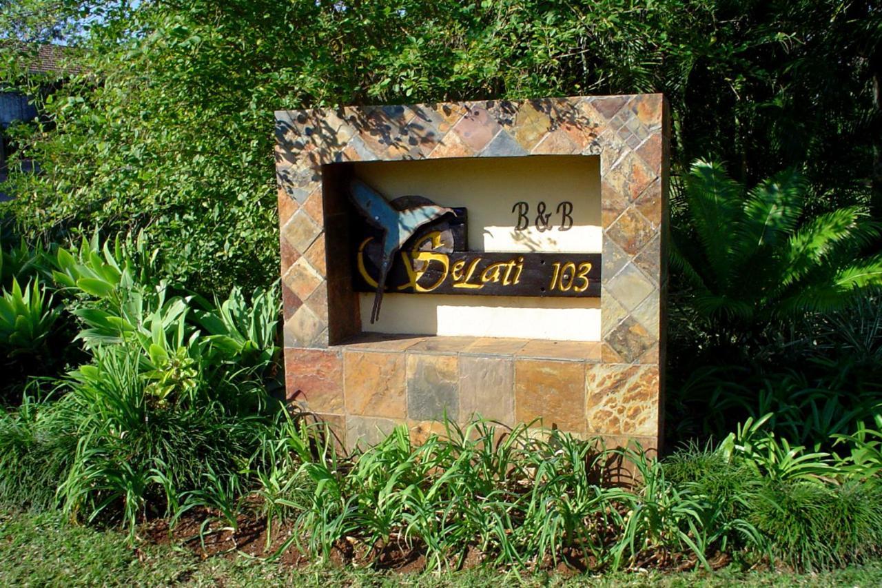 Selati 103 Guest Cottages Malalane Exteriör bild