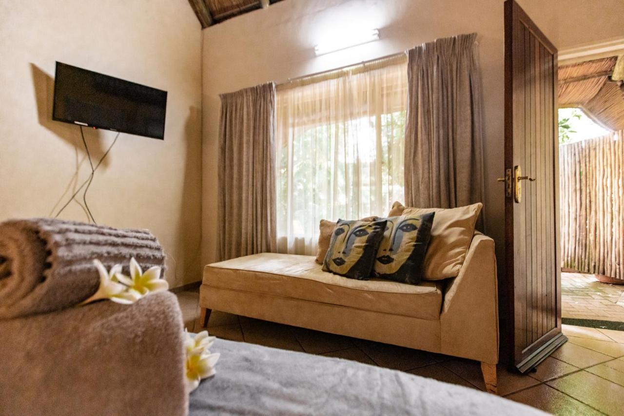 Selati 103 Guest Cottages Malalane Exteriör bild